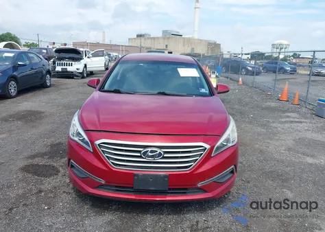 2015 Hyundai Sonata Se z USA, uszkodzony, nr VIN 5NPE24AF6FH211127